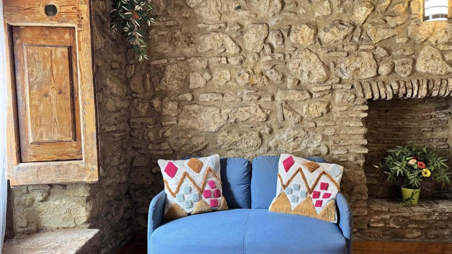 Sublime Apt Medieval Alfama location