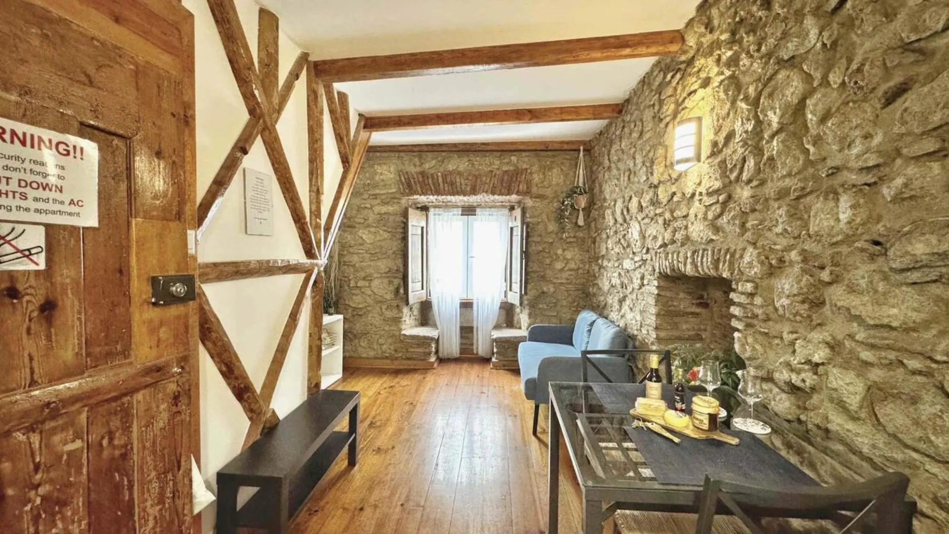 Sublime Apt Medieval Alfama 리스본 0*,  포르투갈